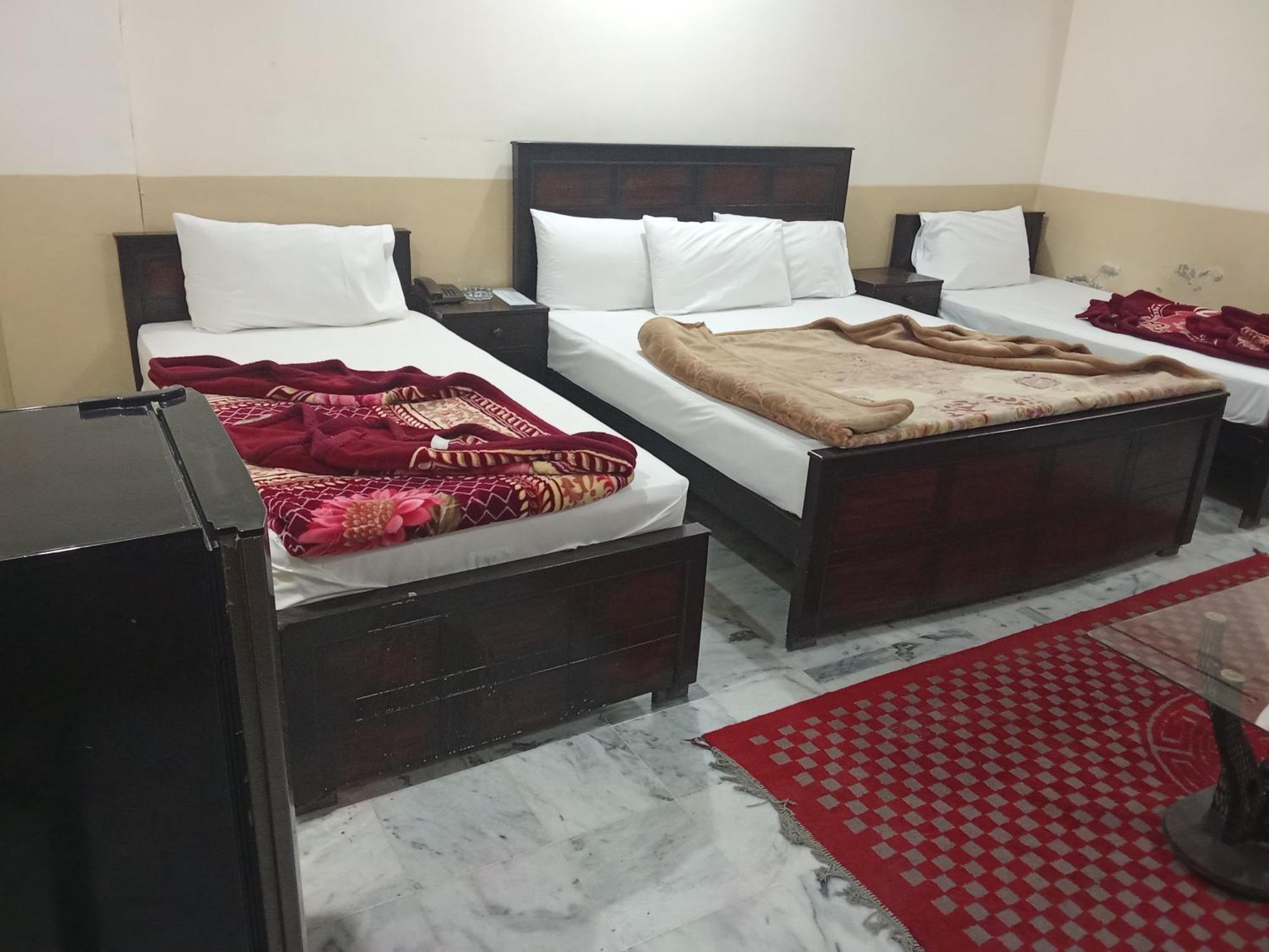 Hotel Khursheed Palace Равалпинди Экстерьер фото